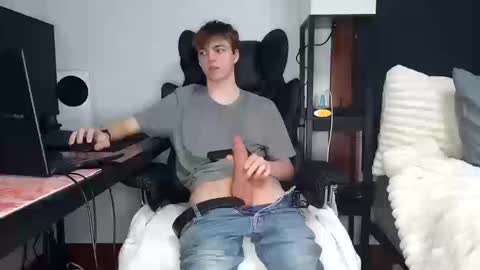 Snapshot of bobby72738 chatting on October 2025 01:59:02 AM bobby72738 online show from October 2025 01:59:02 AM