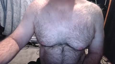 Snapshot of bobbyhill27b chatting on April 2026 02:15:01 PM BobbyHill27b online show from April 2026 02:15:01 PM