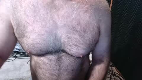 Snapshot of bobbyhill27b chatting on May 2026 02:32:02 PM BobbyHill27b online show from May 2026 02:32:02 PM