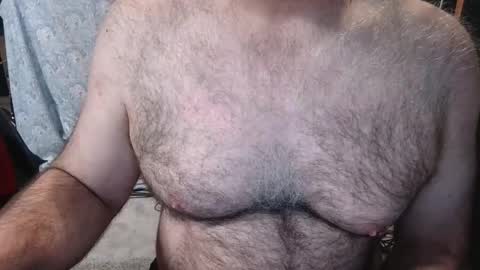 Snapshot of bobbyhill27b chatting on May 2026 01:32:02 PM BobbyHill27b online show from May 2026 01:32:02 PM