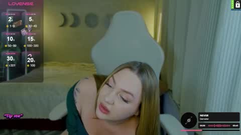 Snapshot of bodylina chatting on September 2025 06:33:01 PM Lina online show from September 2025 06:33:01 PM