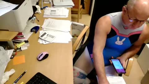 bodymen1 online show from December 2025 11:08:02 AM