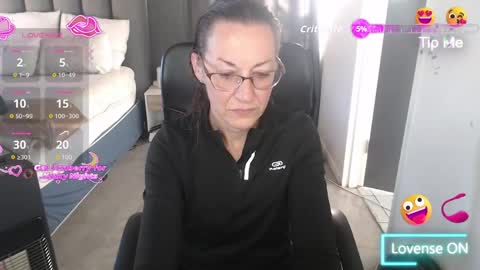 Ningifun couple online show from May 2026 05:56:02 AM