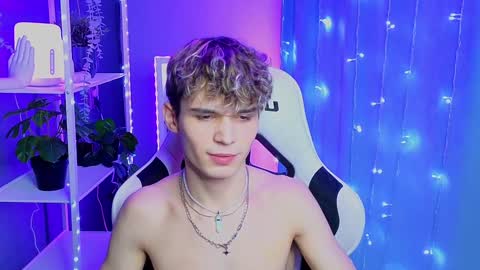 Snapshot of boicute chatting on January 2025 09:26:02 PM ALEXPVT IS OPEN online show from January 2025 09:26:02 PM