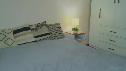 ALEXPVT IS OPEN online show from October 2025 04:32:02 AM