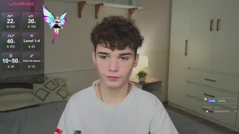 ALEXPVT IS OPEN online show from October 2025 04:00:02 AM