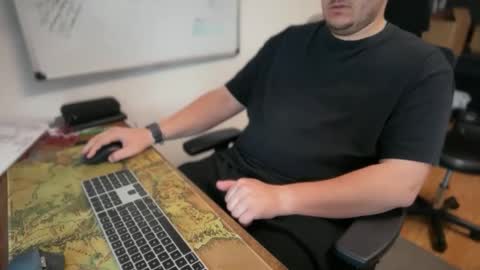 Snapshot of bokusa_ger_dev chatting on May 2026 07:47:02 AM Your Slave online show from May 2026 07:47:02 AM