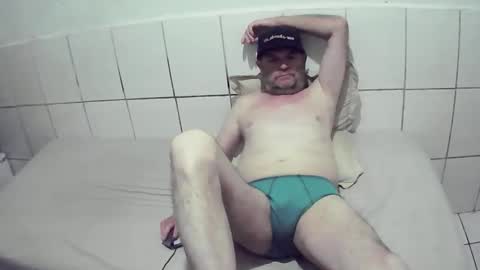 Cesar Augusto Pierdona online show from September 2025 06:52:01 PM