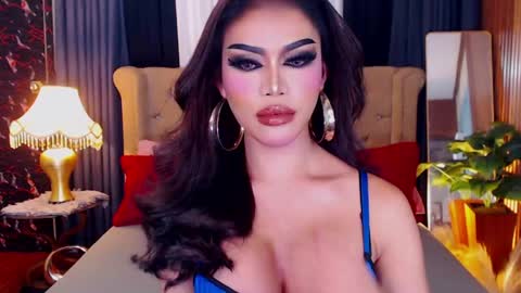 Snapshot of bombshellanita chatting on April 2026 02:49:02 AM bombshellanita online show from April 2026 02:49:02 AM