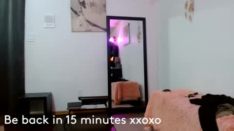 Snapshot of bombshellbaeby chatting on November 2025 05:28:02 AM BombshellBaeby online show from November 2025 05:28:02 AM