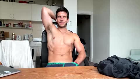 Bondi online show from February 2025 03:12:02 AM