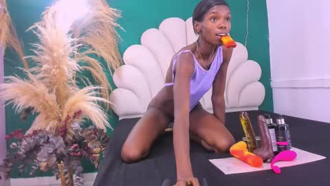 bonieklent online show from February 2025 03:58:01 AM