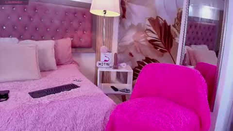 Snapshot of bonn_glow chatting on March 2026 03:33:01 AM i AM Bonnie online show from March 2026 03:33:01 AM