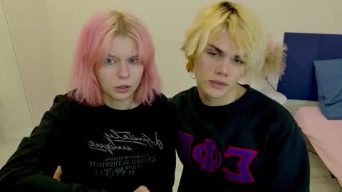 Jessy  Mark online show from November 2025 05:12:02 PM