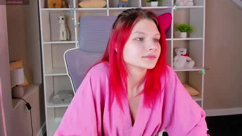 Snapshot of bonnie_hernandez chatting on April 2026 09:33:02 AM Bonnie online show from April 2026 09:33:02 AM
