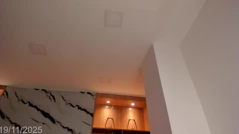 Snapshot of bonnie_luxury chatting on November 2025 09:48:01 PM Bonnie Luxury online show from November 2025 09:48:01 PM