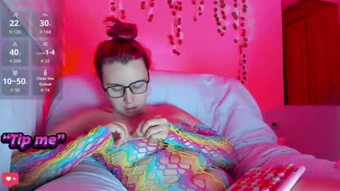 Snapshot of bonnie_moon_ chatting on September 2025 12:10:01 AM Bonnie Help me reach 500 likes online show from September 2025 12:10:01 AM