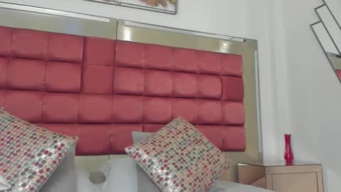   online show from October 2025 11:38:01 PM