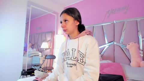 Snapshot of bonniepark_ chatting on January 2025 12:26:01 PM Bonnie online show from January 2025 12:26:01 PM