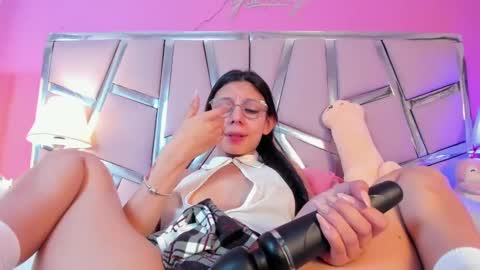 Snapshot of bonniepark_ chatting on March 2025 02:56:02 PM Bonnie online show from March 2025 02:56:02 PM