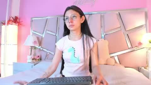Bonnie  online show from April 2026 05:10:02 PM