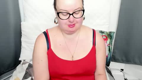 Bonnie online show from October 2025 07:04:02 AM