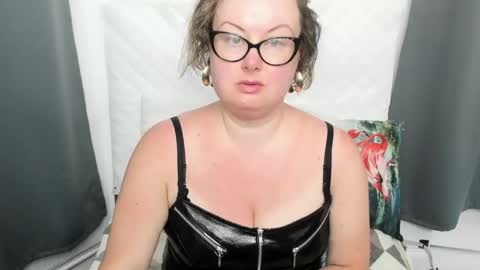 Snapshot of bonnieshining chatting on June 2026 05:20:02 AM Bonnie online show from June 2026 05:20:02 AM