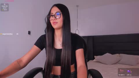 Bonny online show from November 2025 07:50:02 PM