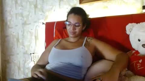 Snapshot of bonvivantb chatting on January 2025 09:57:02 PM Queen Bon Vivantt online show from January 2025 09:57:02 PM