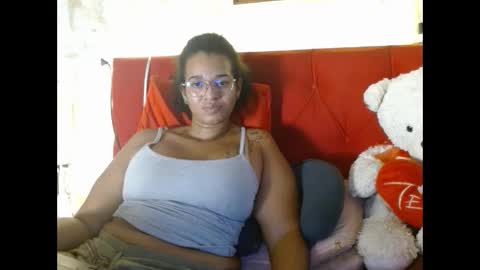 Snapshot of bonvivantb chatting on January 2025 04:13:01 PM Queen Bon Vivantt online show from January 2025 04:13:01 PM