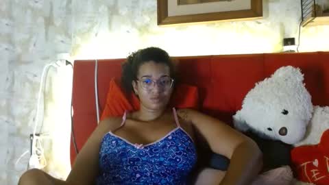 Snapshot of bonvivantb chatting on January 2025 03:44:01 PM Queen Bon Vivantt online show from January 2025 03:44:01 PM