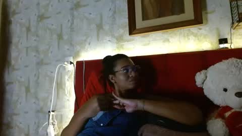 Snapshot of bonvivantb chatting on January 2025 12:54:01 AM Queen Bon Vivantt online show from January 2025 12:54:01 AM