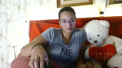Snapshot of bonvivantb chatting on February 2025 04:15:01 AM Queen Bon Vivantt online show from February 2025 04:15:01 AM