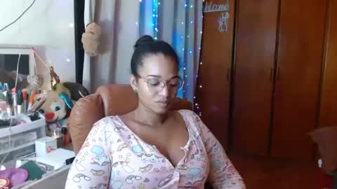 Snapshot of bonvivantb chatting on February 2025 04:29:01 AM Queen Bon Vivantt online show from February 2025 04:29:01 AM