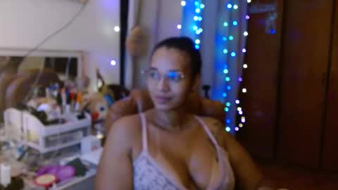 Snapshot of bonvivantb chatting on February 2025 05:34:02 AM Queen Bon Vivantt online show from February 2025 05:34:02 AM