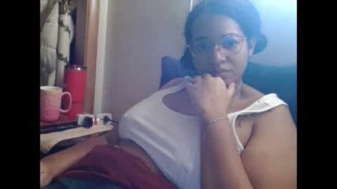 Snapshot of bonvivantb chatting on September 2025 01:10:01 PM Queen Bon Vivantt online show from September 2025 01:10:01 PM
