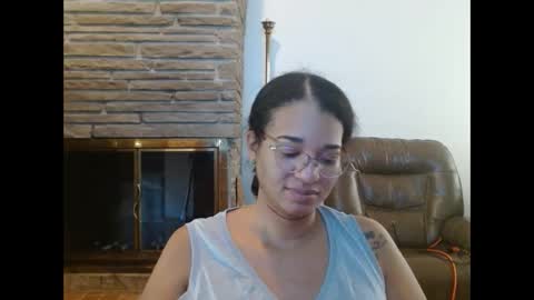 Snapshot of bonvivantb chatting on September 2025 12:50:02 PM Queen Bon Vivantt online show from September 2025 12:50:02 PM