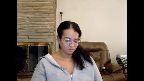 Snapshot of bonvivantb chatting on January 2026 04:23:01 PM Queen Bon Vivantt online show from January 2026 04:23:01 PM