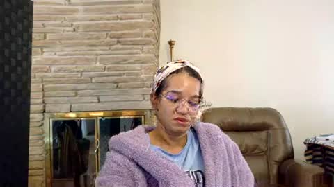 Snapshot of bonvivantb chatting on January 2026 04:33:02 PM Queen Bon Vivantt online show from January 2026 04:33:02 PM