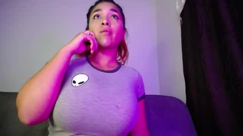 Snapshot of boobs_magic chatting on December 2025 03:34:01 AM KIM online show from December 2025 03:34:01 AM