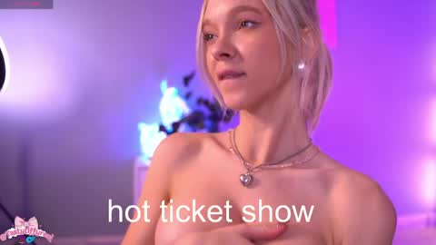 Alina online show from April 2026 01:41:02 PM
