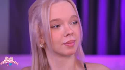 Alina online show from May 2026 07:35:01 AM