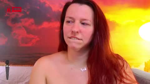 BoobyIANAx online show from October 2025 06:25:01 AM