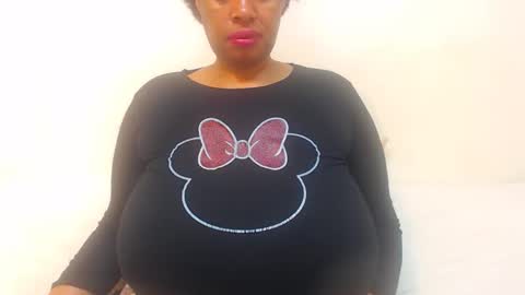 Snapshot of boobyqueen24 chatting on April 2026 08:50:01 AM boobyqueen online show from April 2026 08:50:01 AM