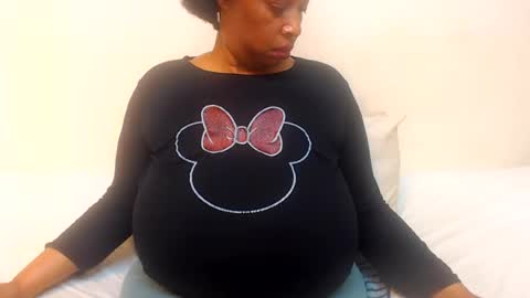boobyqueen online show from June 2026 02:23:02 AM