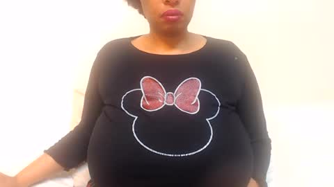 boobyqueen online show from June 2026 07:07:01 PM