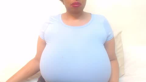 boobyqueen online show from June 2026 06:51:02 PM