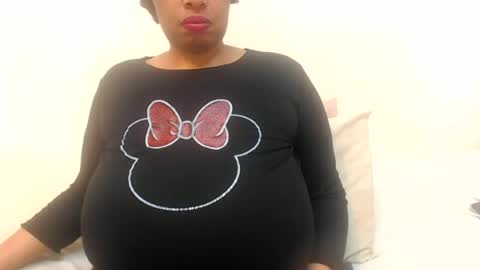 boobyqueen online show from July 2026 11:25:01 AM