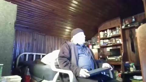 Snapshot of booshy chatting on January 2025 06:35:01 PM Booshwa online show from January 2025 06:35:01 PM