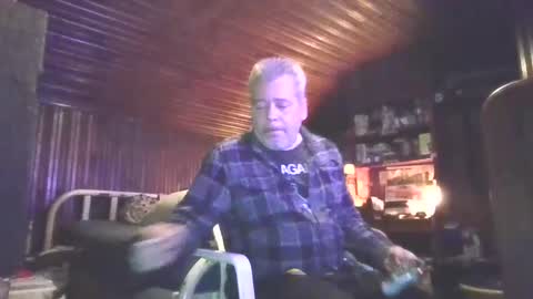 Booshwa online show from November 2025 10:01:02 AM